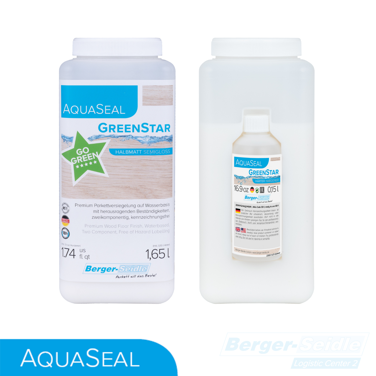 Zwei Flaschen AquaSeal GreenStar Holzbodenlack, eine große und eine kleinere, mit blauen und grünen Etiketten. Auf der linken Flasche ist ein "Go Green!"-Aufkleber zu sehen. Die Logos von AquaSeal und Berger-Seidle sind ebenfalls sichtbar.