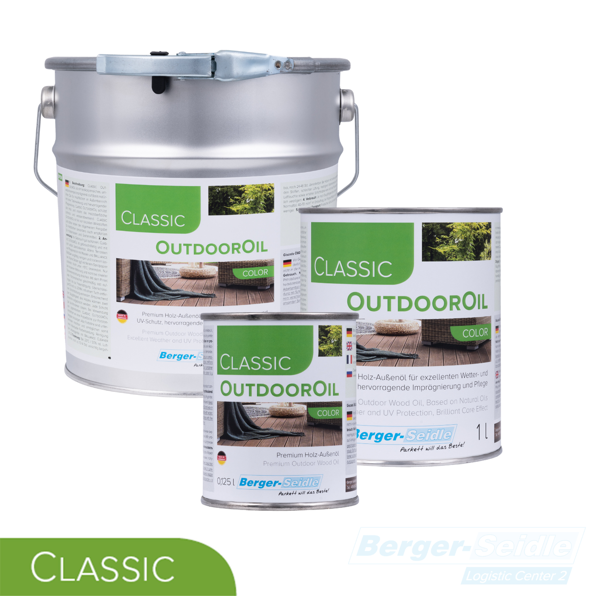 Drei Dosen Berger-Seidle Classic OutdoorOil in verschiedenen Größen sind ausgestellt. Die Etiketten sind grün und weiß und zeigen Bilder von Holzterrassen. Das Produkt ist für die Holzpflege im Freien bestimmt. Auf jedem Etikett steht das Wort "CLASSIC".